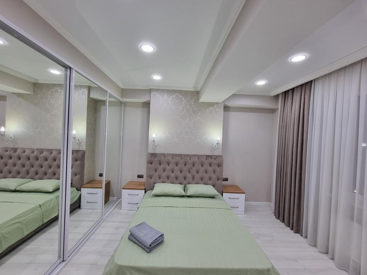Luxury Best Grand New Apartaments Ultra Central Kischinau Exterior foto