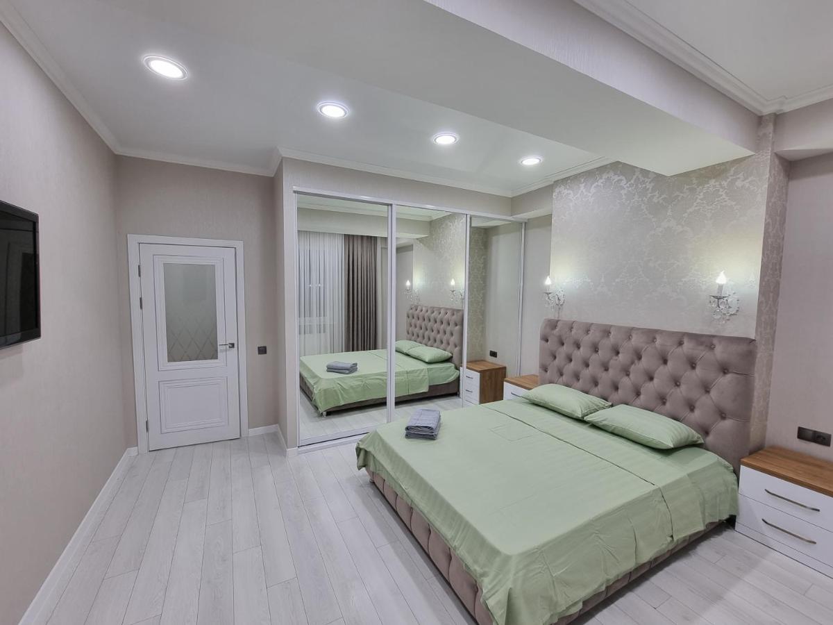 Luxury Best Grand New Apartaments Ultra Central Kischinau Exterior foto