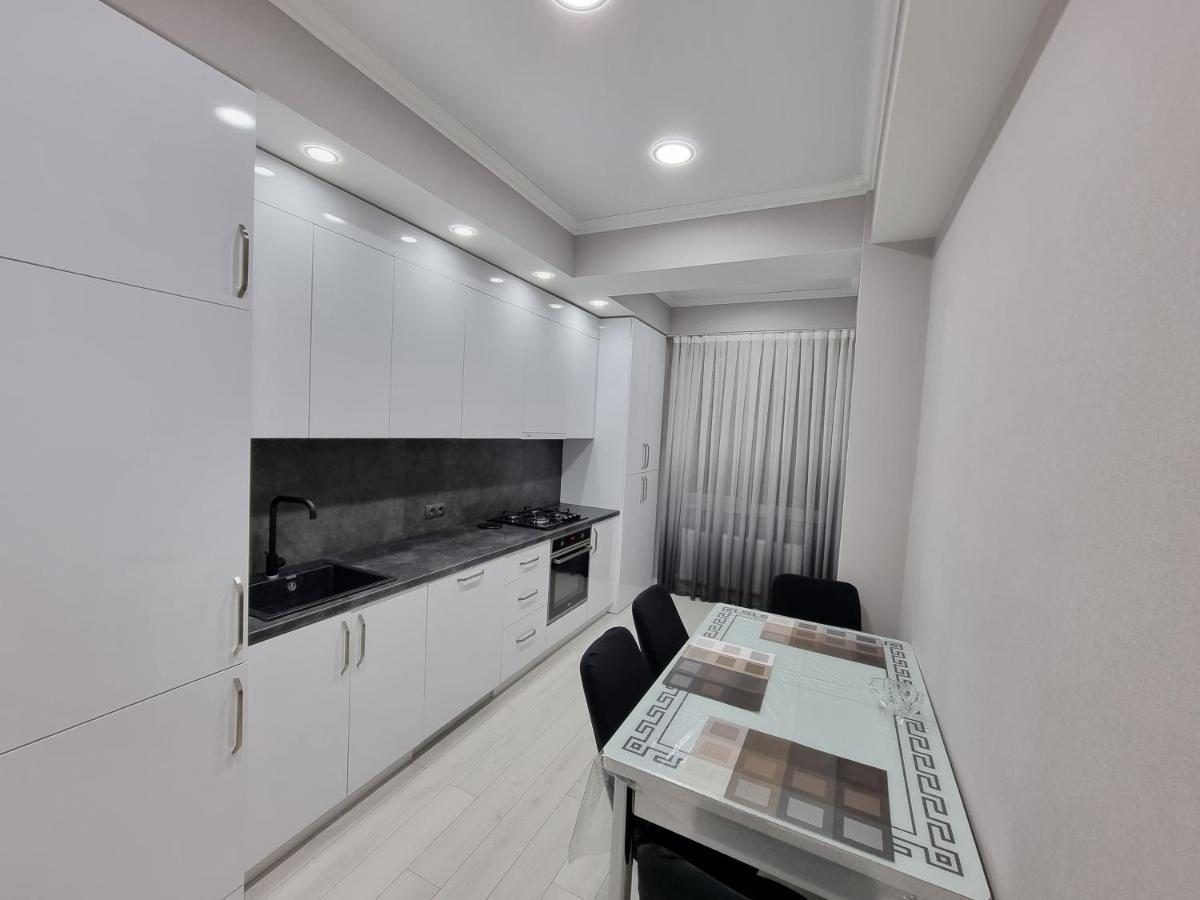 Luxury Best Grand New Apartaments Ultra Central Kischinau Exterior foto