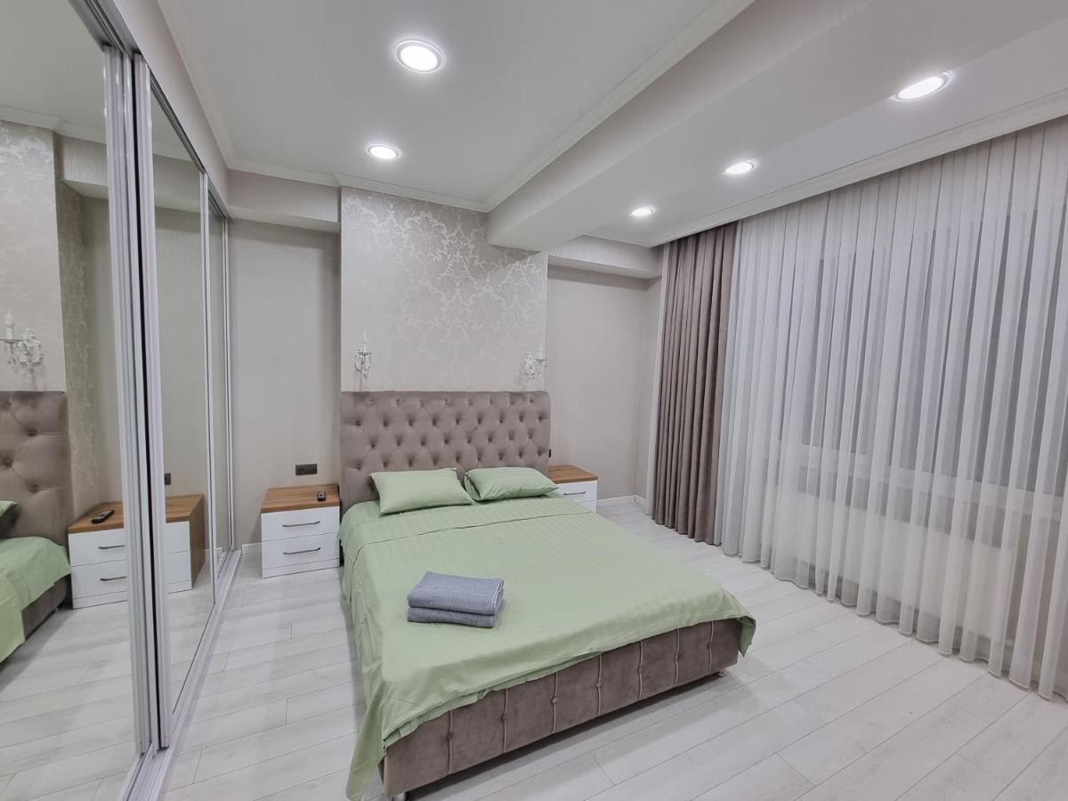 Luxury Best Grand New Apartaments Ultra Central Kischinau Exterior foto