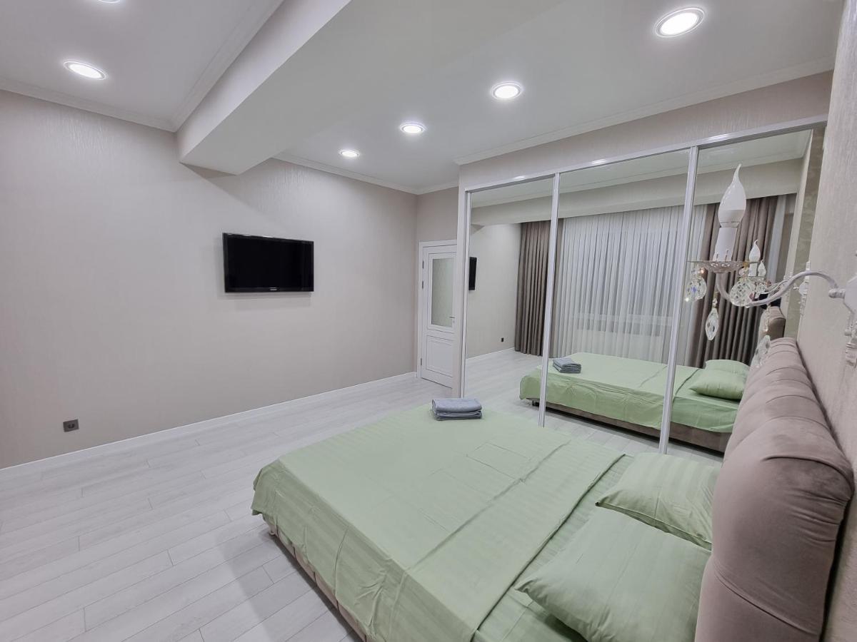 Luxury Best Grand New Apartaments Ultra Central Kischinau Exterior foto