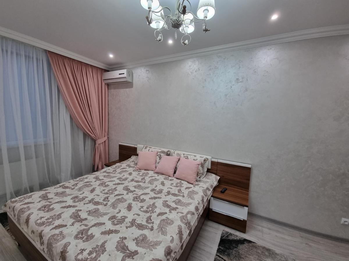 Luxury Best Grand New Apartaments Ultra Central Kischinau Exterior foto