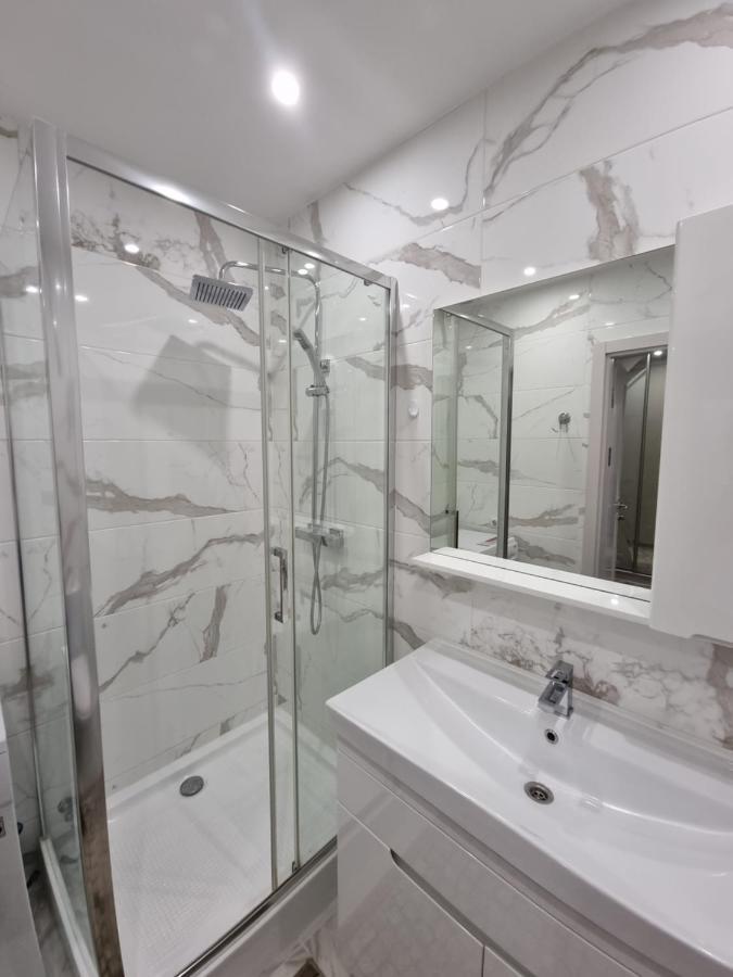 Luxury Best Grand New Apartaments Ultra Central Kischinau Exterior foto