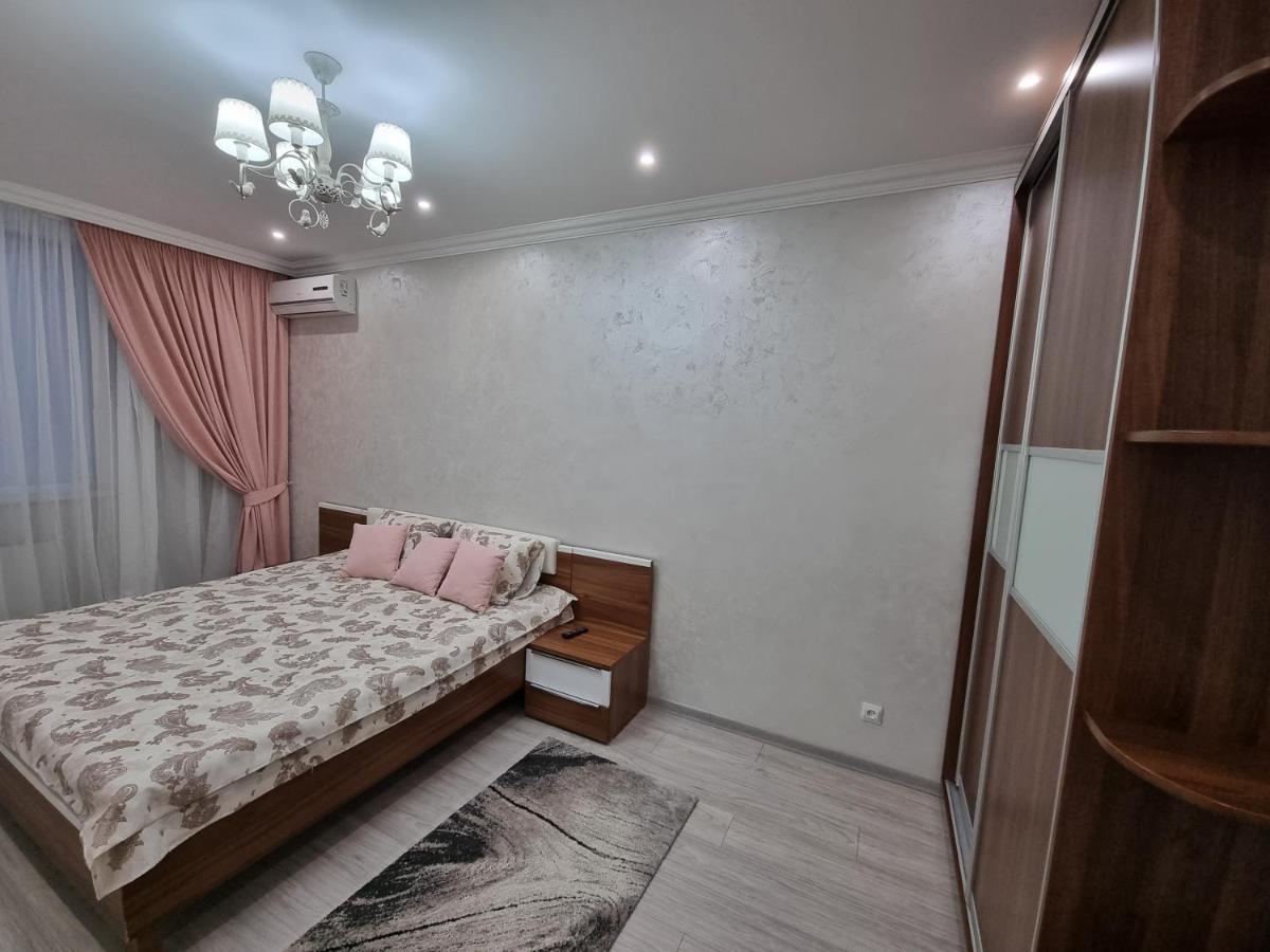 Luxury Best Grand New Apartaments Ultra Central Kischinau Exterior foto
