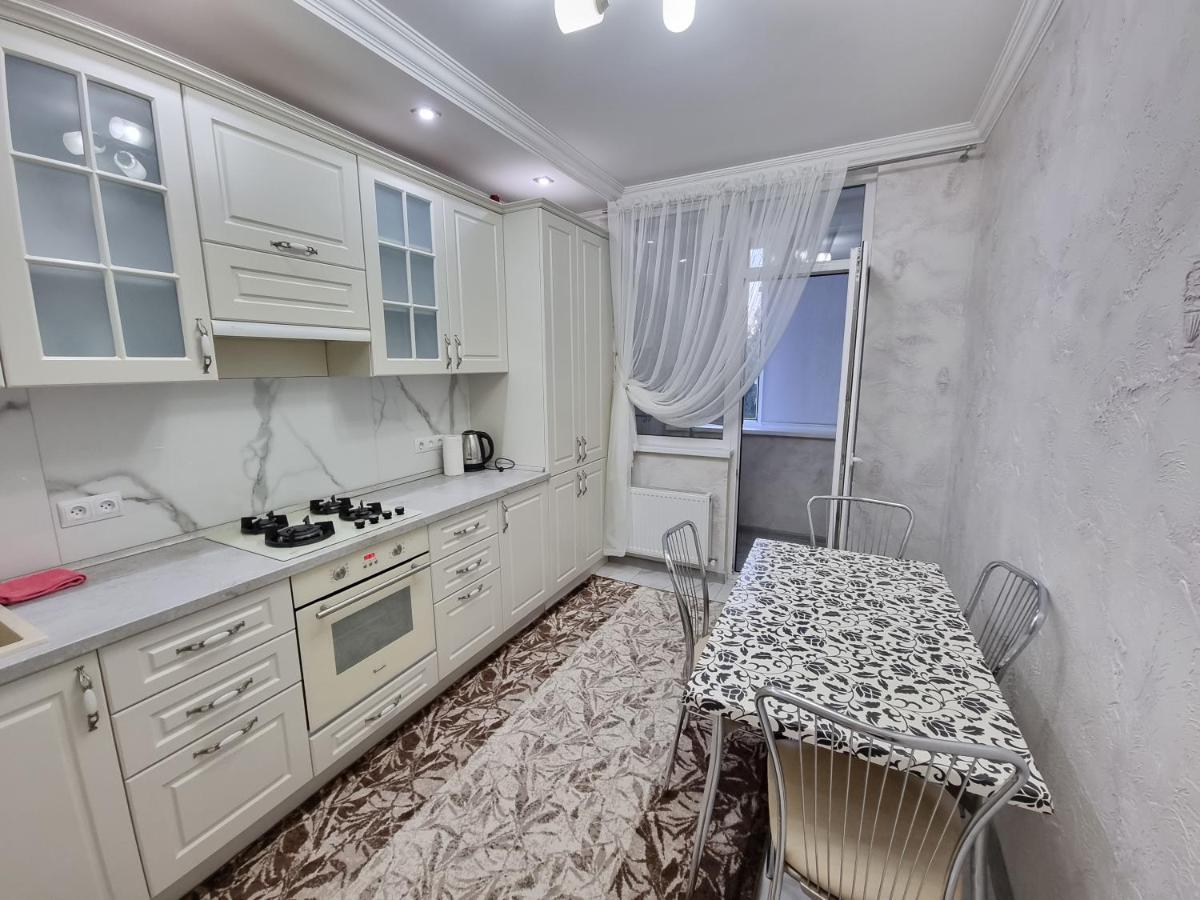 Luxury Best Grand New Apartaments Ultra Central Kischinau Exterior foto